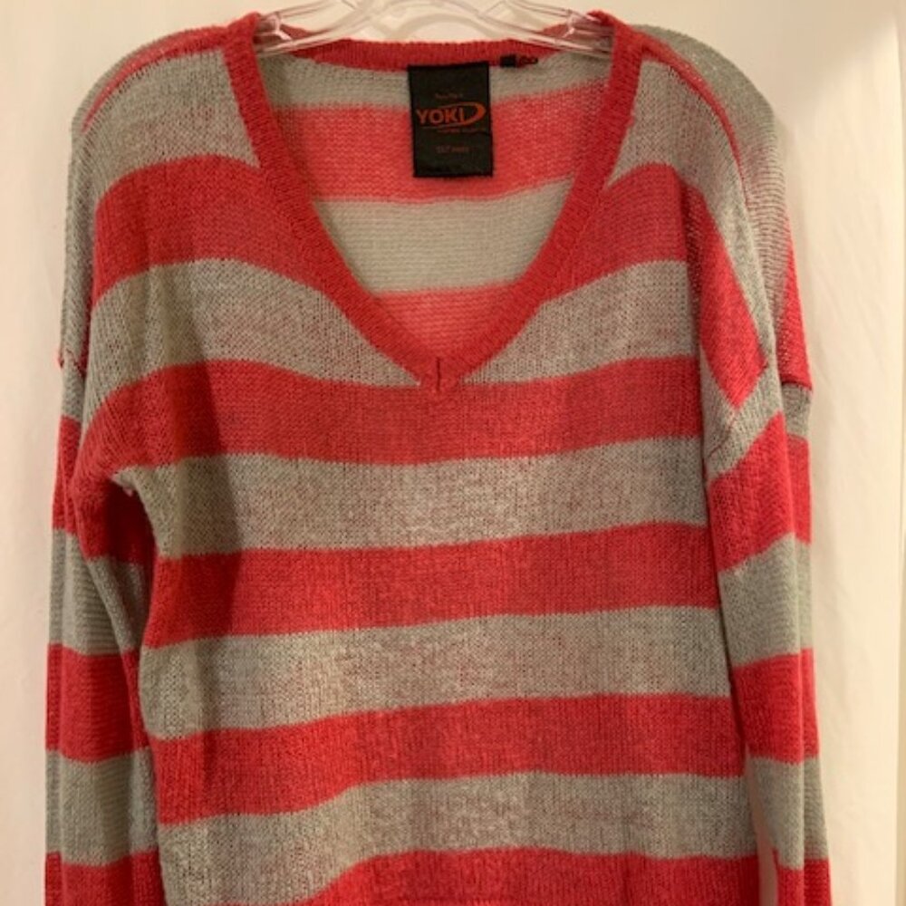 Lightweight sweater